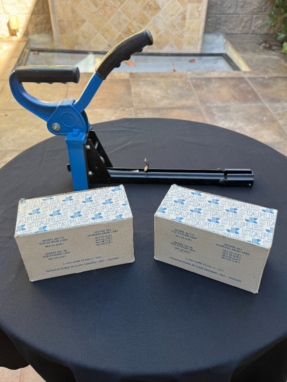 Manual Stick Carton Stapler - 5⁄8 & 3⁄4"